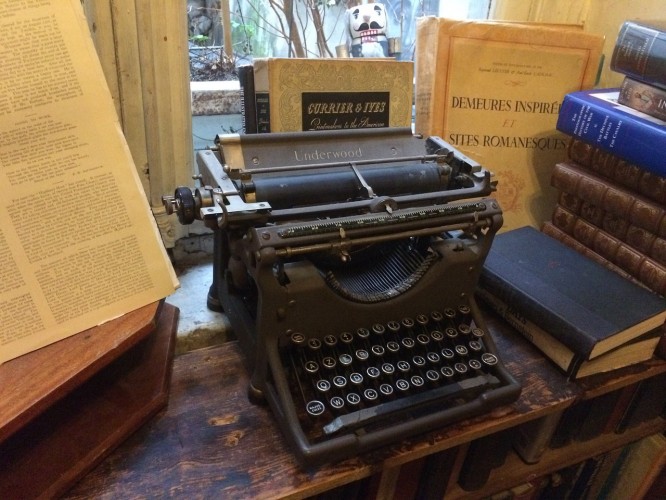 maszyna do pisania 